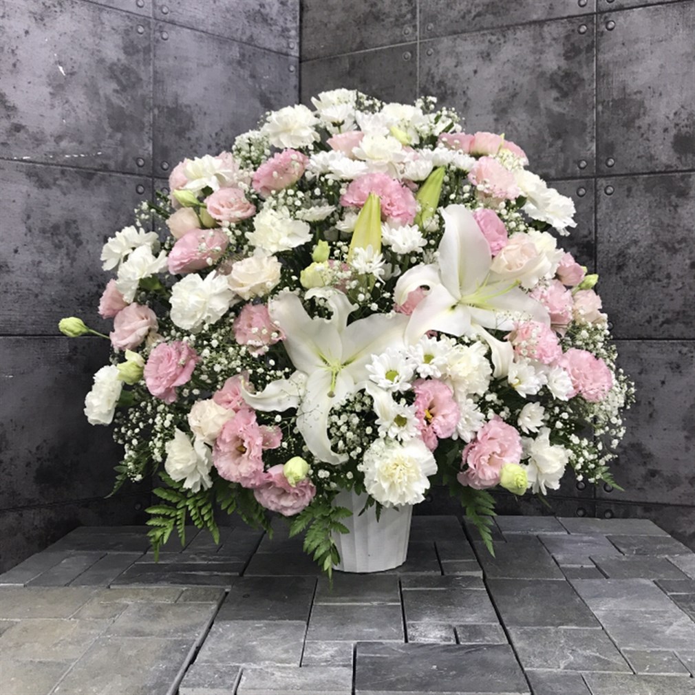 【御供】ユリ入りカーネーションとカスミソウのアレンジメントWP_63_MS-OS