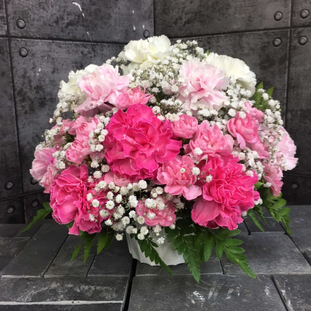 【御供】カーネーションのグラデーションアレンジメントWP_25_SP-OS