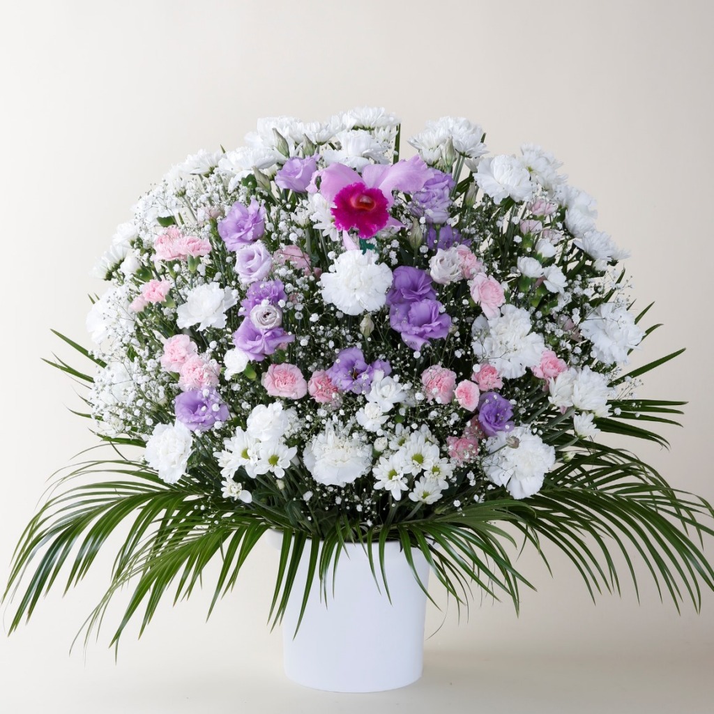 葬儀用供花：15,000-30,000円